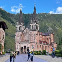 Photo taken at Santuario de Covadonga by Pablo Á. on 10/10/2021