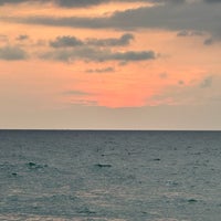 Das Foto wurde bei XANA Beach Club von Viktor T. am 12/31/2023 aufgenommen