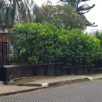 Kolam Renang Hotel Bumi Wiyata Jlmargonda Depok - 