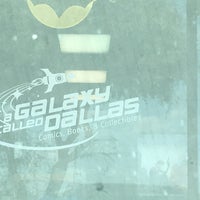 Photo prise au A Galaxy Called Dallas: Comics Books &amp;amp; Collectibles par Chris S. le9/10/2017