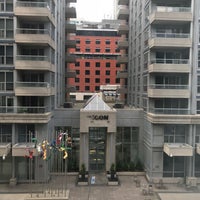 Das Foto wurde bei Residence Inn Toronto Downtown/Entertainment District von R am 7/24/2018 aufgenommen