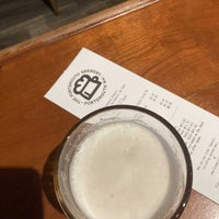 Снимок сделан в Portsmouth Brewery пользователем C. W. 10/10/2022