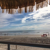 Das Foto wurde bei The Beach Bucket von Eva am 7/23/2018 aufgenommen