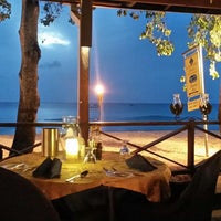 Foto tirada no(a) Il  Tempio Restaurant &amp; Beach Bar por Il  Tempio Restaurant &amp; Beach Bar em 5/7/2016