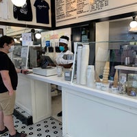 Photo taken at Morgenstern&amp;#39;s Finest Ice Cream by Food D. on 6/19/2020