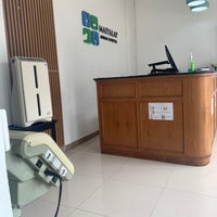 Photo taken at Maiyalap Animal Hospital by Oil I. on 4/18/2020