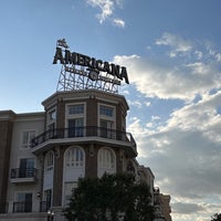 Foto tirada no(a) The Americana at Brand por MiniME em 12/1/2023