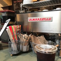 Photo taken at Caffe Appassionato Roastery and Tasting Bar by Amy J. on 6/21/2018