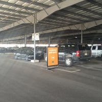 2/20/2016にChristopher K.がCanopy Airport Parkingで撮った写真
