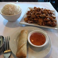 7/9/2017 tarihinde Daniel E.ziyaretçi tarafından Shu Han Ju Chinese Restaurant'de çekilen fotoğraf