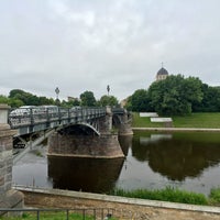 Foto tirada no(a) Žvėryno tiltas | Žvėrynas bridge por Frank K. em 7/25/2017