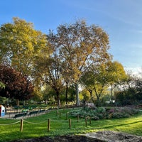 Photo taken at Jardin Villemin by Frank K. on 11/12/2022