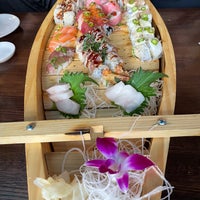 Foto scattata a Blue Sushi Sake Grill da Casi G. il 8/17/2022