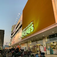 Photo taken at ホームズ 寝屋川店 by あねもね🍳 た. on 11/24/2020