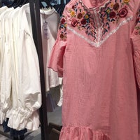 Zara 京都市の衣料品店