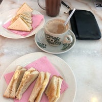 Photo taken at Pinang Kopitiam by Mohamad Afiq S. on 9/23/2018