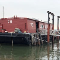 รูปภาพถ่ายที่ Waterfront Museum โดย Brian T. เมื่อ 5/12/2018