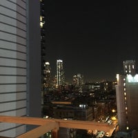 10/22/2017 tarihinde Zeynep Ö.ziyaretçi tarafından The Attic Rooftop &amp;amp; Lounge'de çekilen fotoğraf