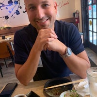 Photo prise au Ikura Sushi lounge par Stephanie le12/16/2019