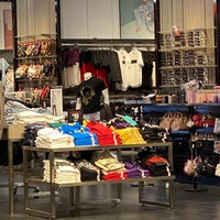 Sawgrass clearance mall guess
