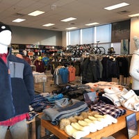 รูปภาพถ่ายที่ Backcountry.com Retail Store โดย Martijn v. เมื่อ 12/28/2017