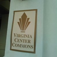 Foto tirada no(a) Virginia Center Commons por Don Y. em 7/6/2017