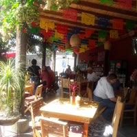 4/14/2017 tarihinde Adriana G.ziyaretçi tarafından Huerto Café'de çekilen fotoğraf