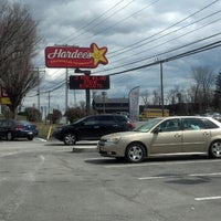 Photo taken at Hardee&amp;#39;s by Brando on 3/29/2013