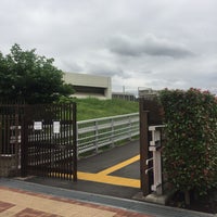 Photo taken at 都立 浮間公園 テニスコート by bava on 7/6/2019
