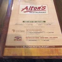 Снимок сделан в Alton&amp;#39;s Restaurant пользователем Ed 7/19/2019