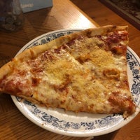 Das Foto wurde bei Gaby&amp;#39;s Pizza von Ed am 10/15/2022 aufgenommen