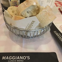 Снимок сделан в Maggiano&amp;#39;s Little Italy пользователем Ed 5/7/2018