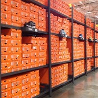 nike store jersey gardens