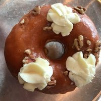 1/22/2017 tarihinde Jennifer B.ziyaretçi tarafından D&amp;#39;arts Donuts'de çekilen fotoğraf