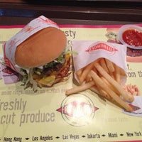 Photo taken at Fatburger by Amelia G. on 5/24/2013