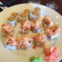 รูปภาพถ่ายที่ Oyama Sushi โดย Lauren P. เมื่อ 4/26/2013