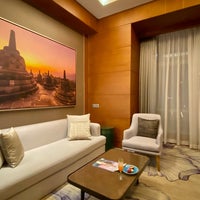 Photo taken at The Ritz-Carlton Jakarta Pacific Place by Jonghyun C. on 1/21/2023