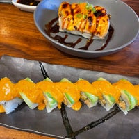 Foto tomada en Tenno Sushi  por Tiffany el 11/27/2021