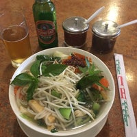 Photo taken at Pho Thanh Binh Vietnamese Cuisine by Alicia W. on 5/23/2017