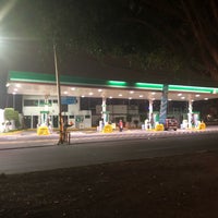 Photo taken at Gasolinera by Blues C. on 5/14/2018