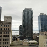 Foto diambil di Hilton Motif Seattle oleh Andy M. pada 5/1/2023