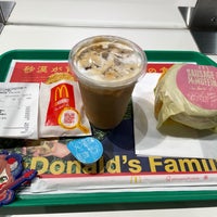 Photo taken at McDonald&amp;#39;s by 夏海しきしん on 9/29/2022