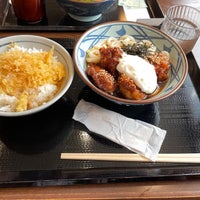 Photo taken at 丸亀製麺 by 夏海しきしん on 10/15/2023