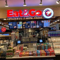 Photo taken at Eat &amp;amp; Go by Hany Y. on 1/28/2021