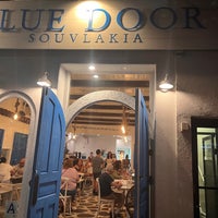 8/13/2022 tarihinde Hany Y.ziyaretçi tarafından Blue Door Souvlakia'de çekilen fotoğraf