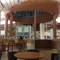 Foto tirada no(a) Praça de Alimentação por Rickson S. em 5/6/2013