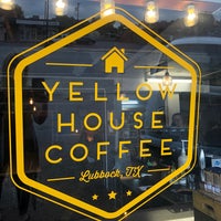 10/3/2019 tarihinde Jennifer H.ziyaretçi tarafından Yellow House Coffee'de çekilen fotoğraf