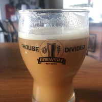 10/29/2022 tarihinde Dave S.ziyaretçi tarafından House Divided Brewery'de çekilen fotoğraf