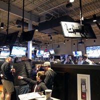 Photo taken at Buffalo Wild Wings by Melissa D. on 3/30/2019
