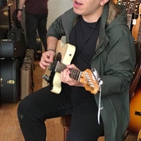 4/30/2018にOmar R.がTR Crandall Guitarsで撮った写真
